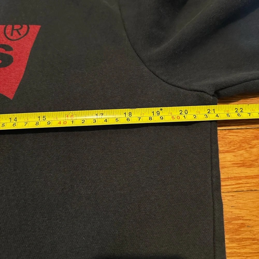 Levi’s Men's‎ Hoodie Sweatshirt Black & Red Medium Pulllover